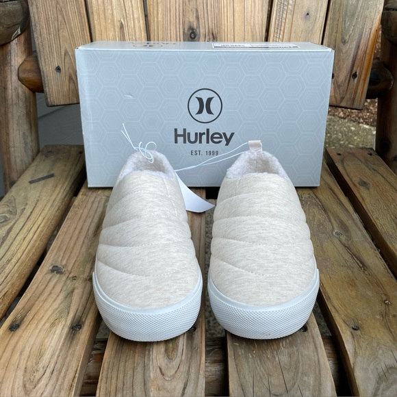 Hurley Arlo Puff Slip On Clog Shoes Size 6
Cream White - Picture 12 of 12